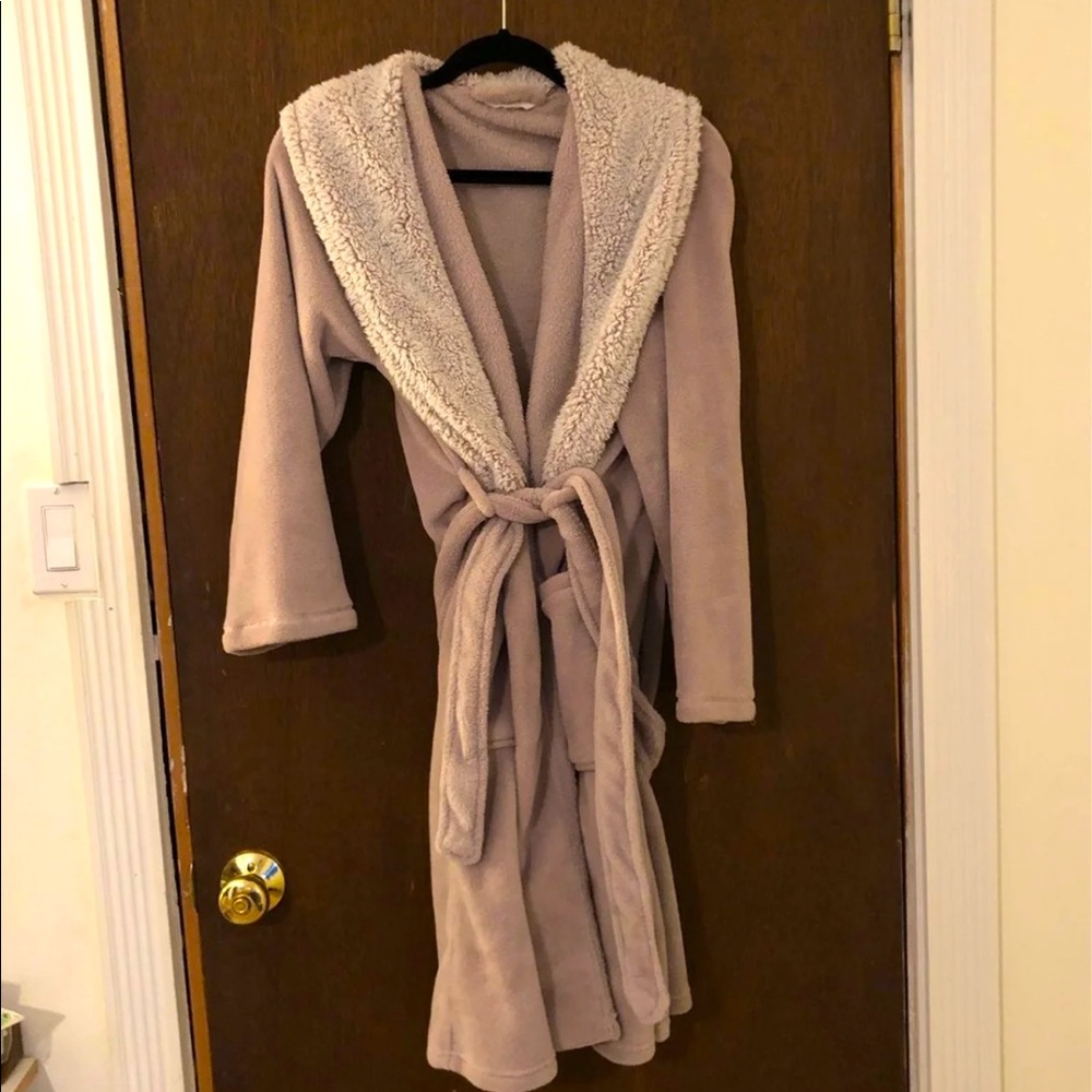 Fuzzy Bath Robe